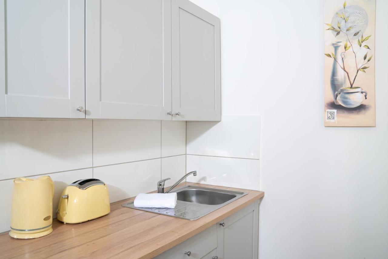 City Studio In Friedrichshain Appartamento *