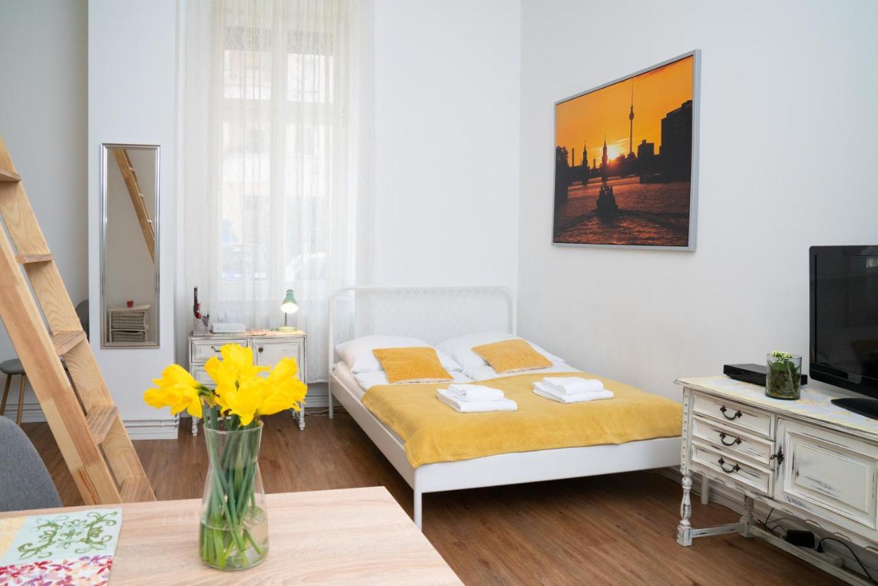 City Studio In Friedrichshain Appartamento Berlino